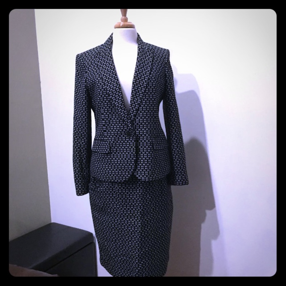 (sold)🐯 Anne Klein Skirt Suit 🐯